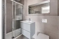 Wells Walk, E7 photo 11