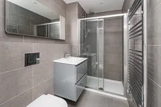 Wells Walk, E7 photo 13