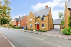 Centenary Road, Middleton Cheney, OX17 photo 1