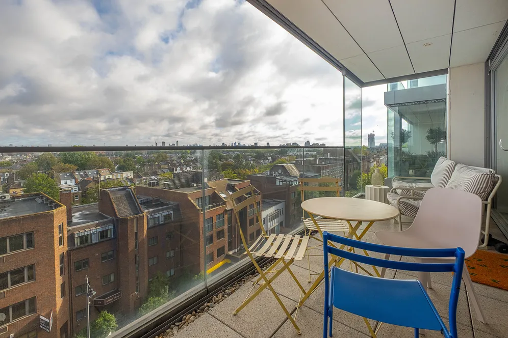 Upper Richmond Road, London, SW15 photo 3
