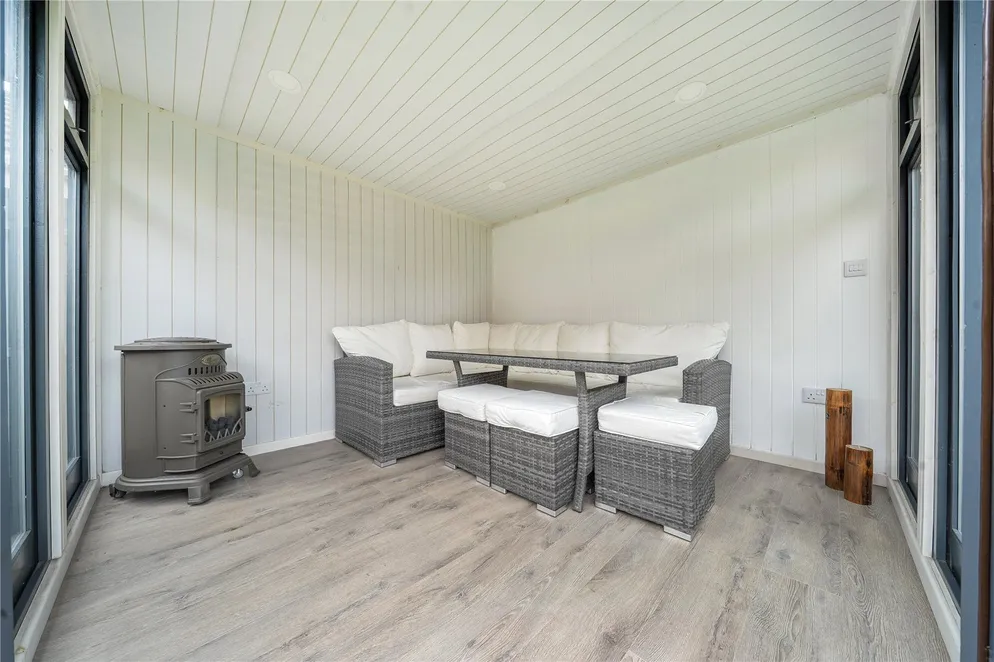 Property carousel item 25