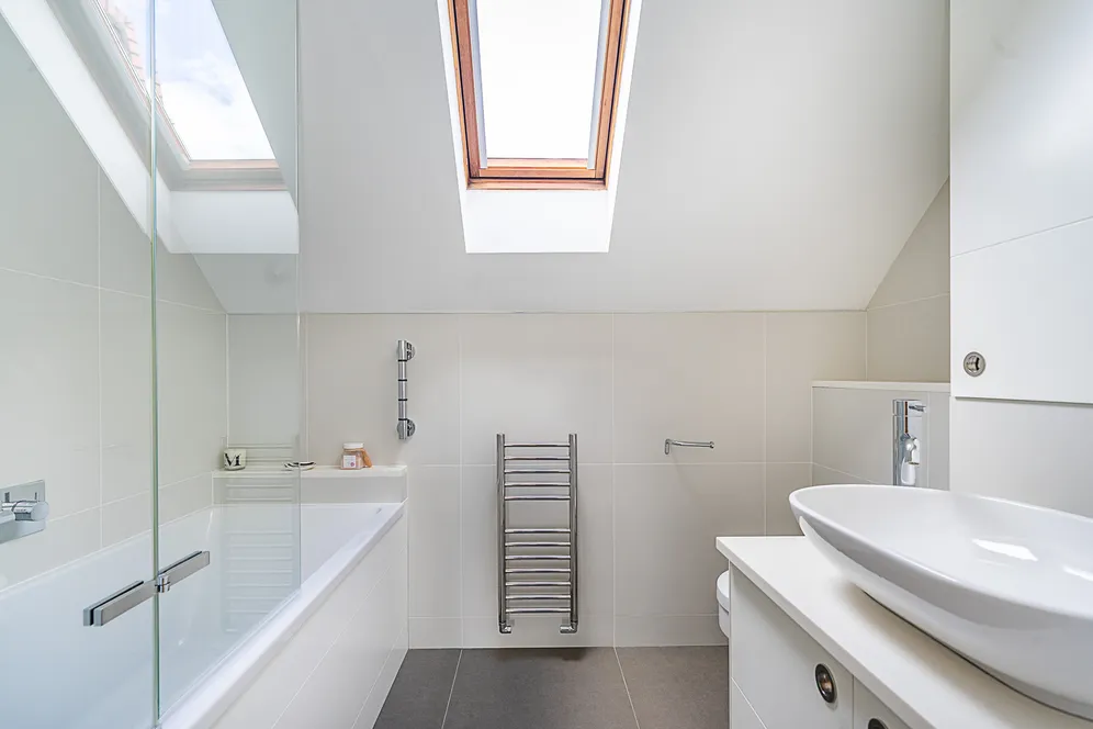 Fletcher Road, London, W4 photo 6
