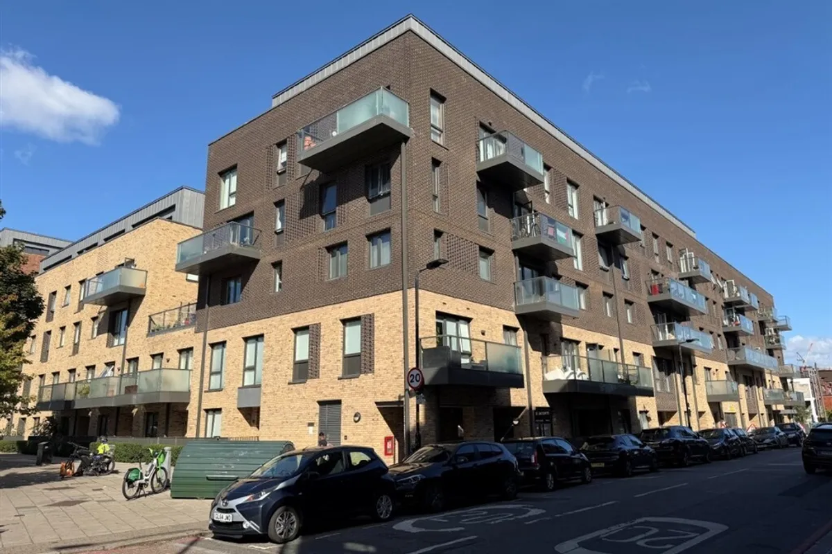 Carlton Grove, LONDON