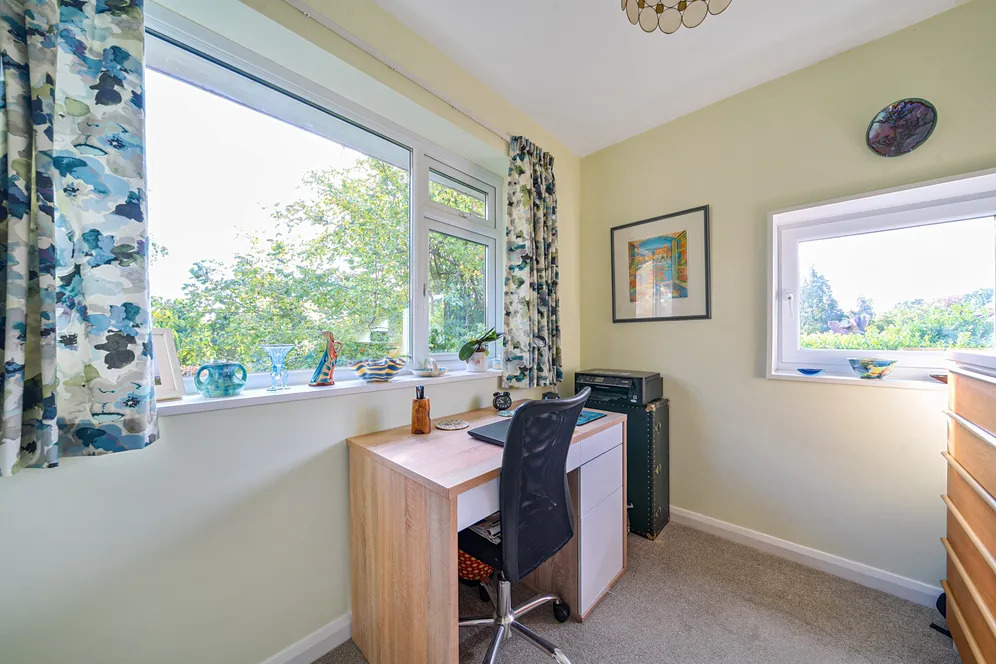 Hamm Court, WEYBRIDGE, KT13 photo 7