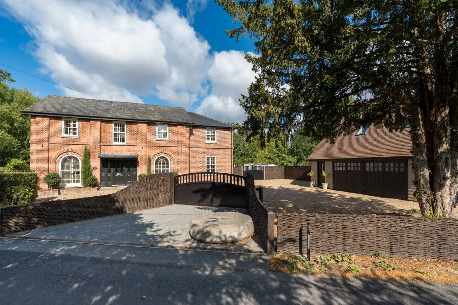 Spring Lane, Lexden Bridge Hamlet, CO3 photo 52