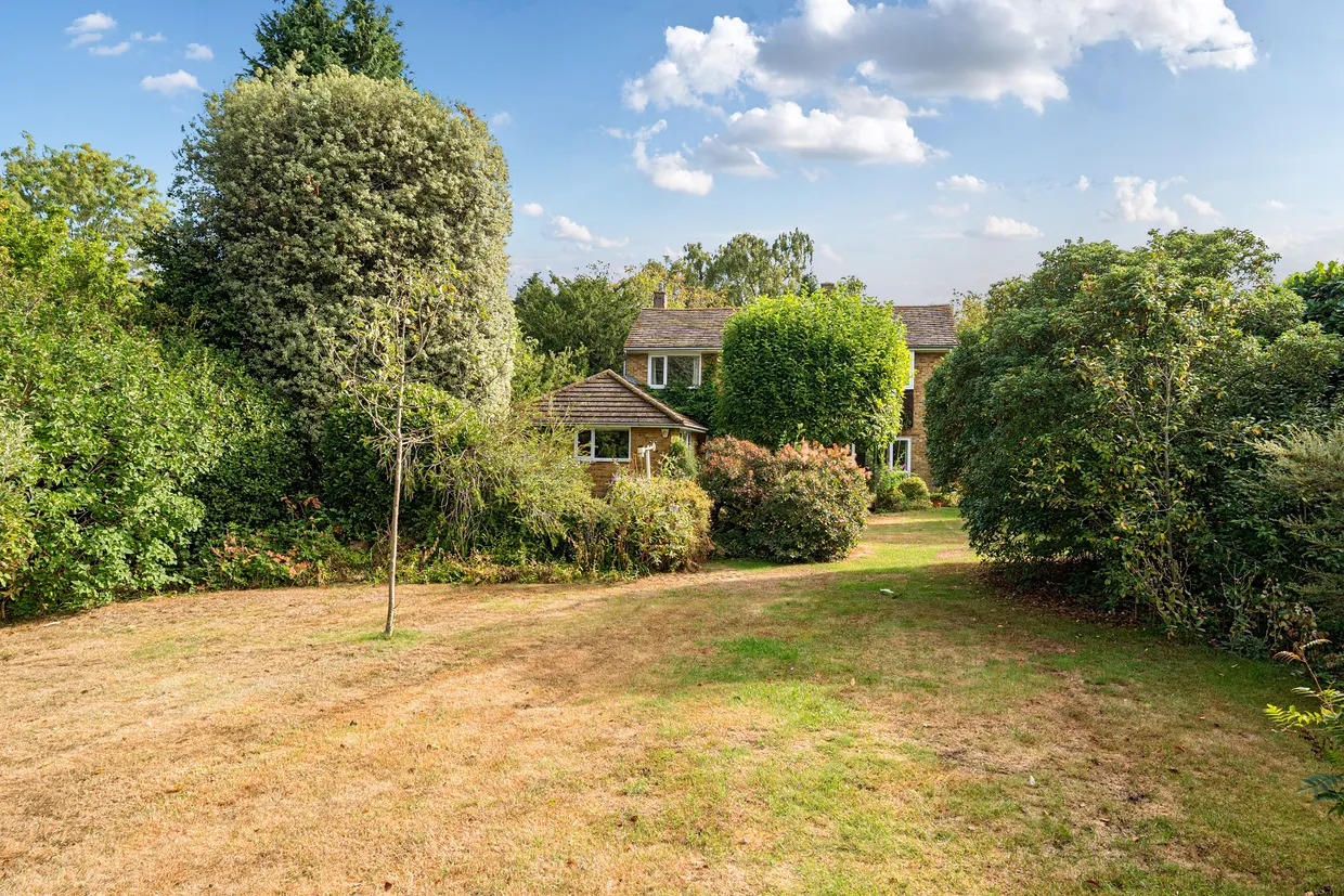 Hamm Court, WEYBRIDGE, KT13 photo 16