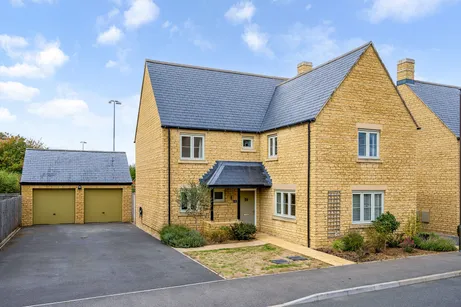 Trubshaw Way, Fairford, GL7