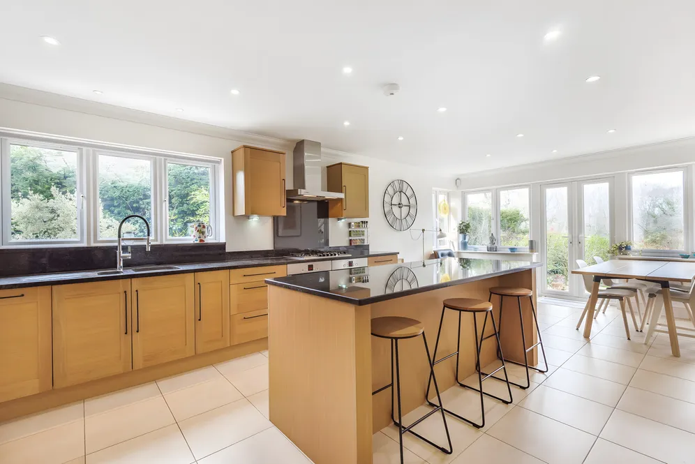 Boundstone Road, Farnham, GU10 photo 3