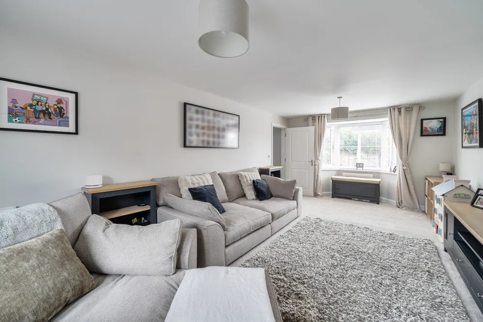 Renard Rise, Stonehouse, GL10 photo 3