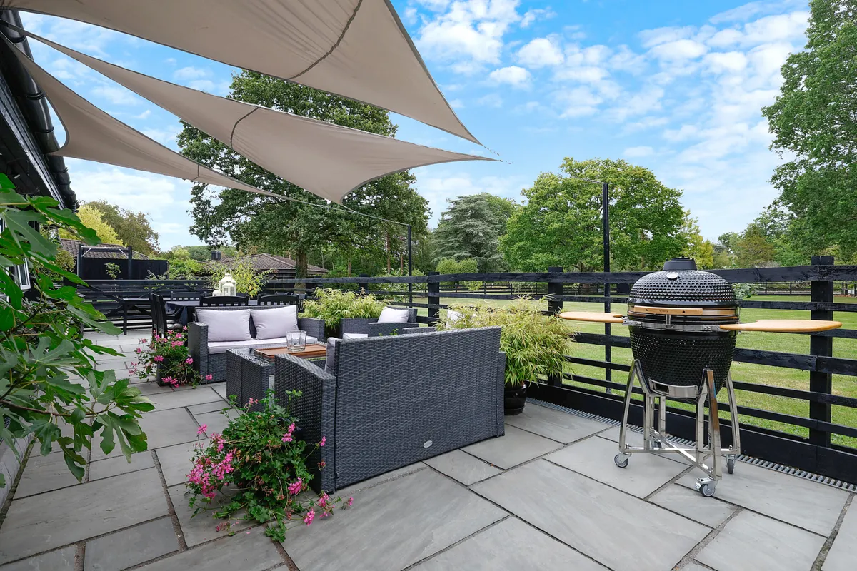 Broadbridge Lane, Smallfield, Horley, Surrey, RH6