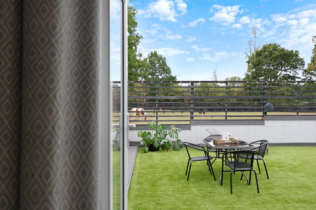 Broadbridge Lane, Smallfield, Horley, Surrey, RH6