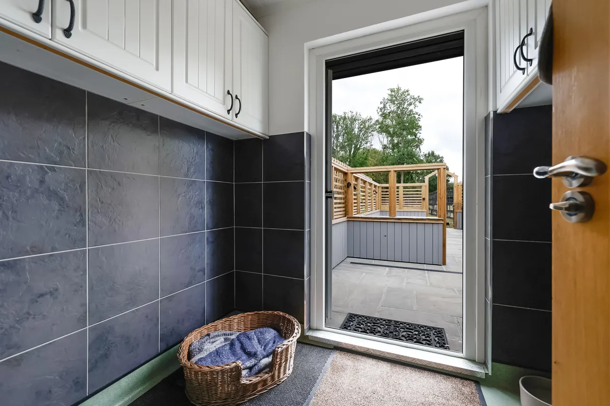 Broadbridge Lane, Smallfield, Horley, Surrey, RH6