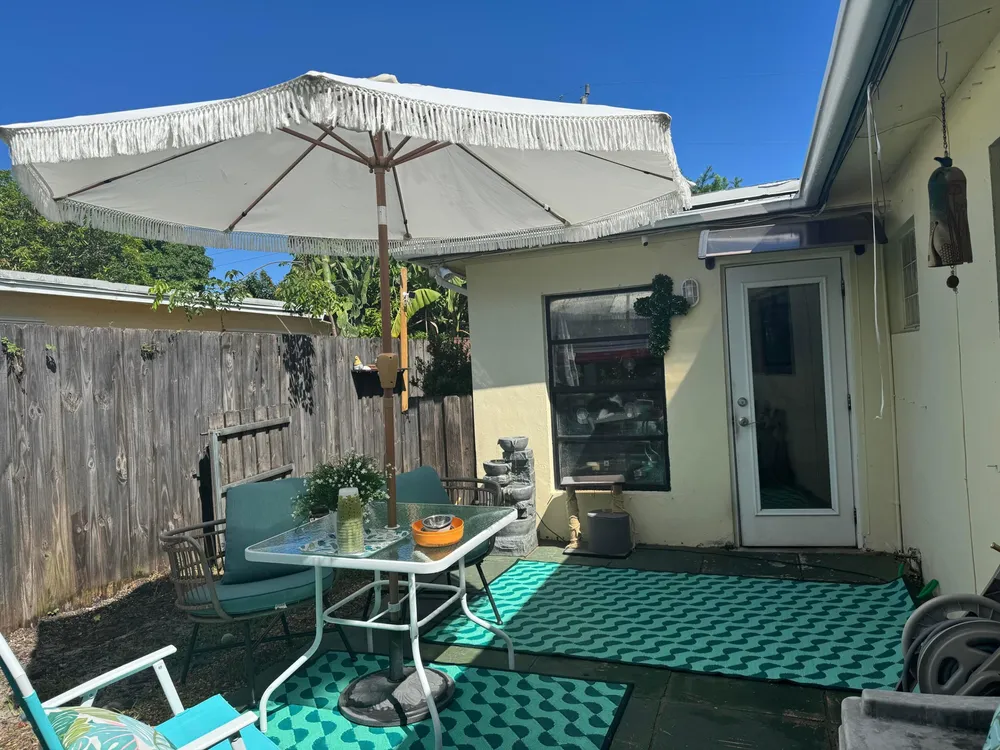 3421 SW 15th St, Fort Lauderdale, FL 33312
