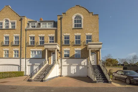 Clearwater Place, Surbiton, KT6