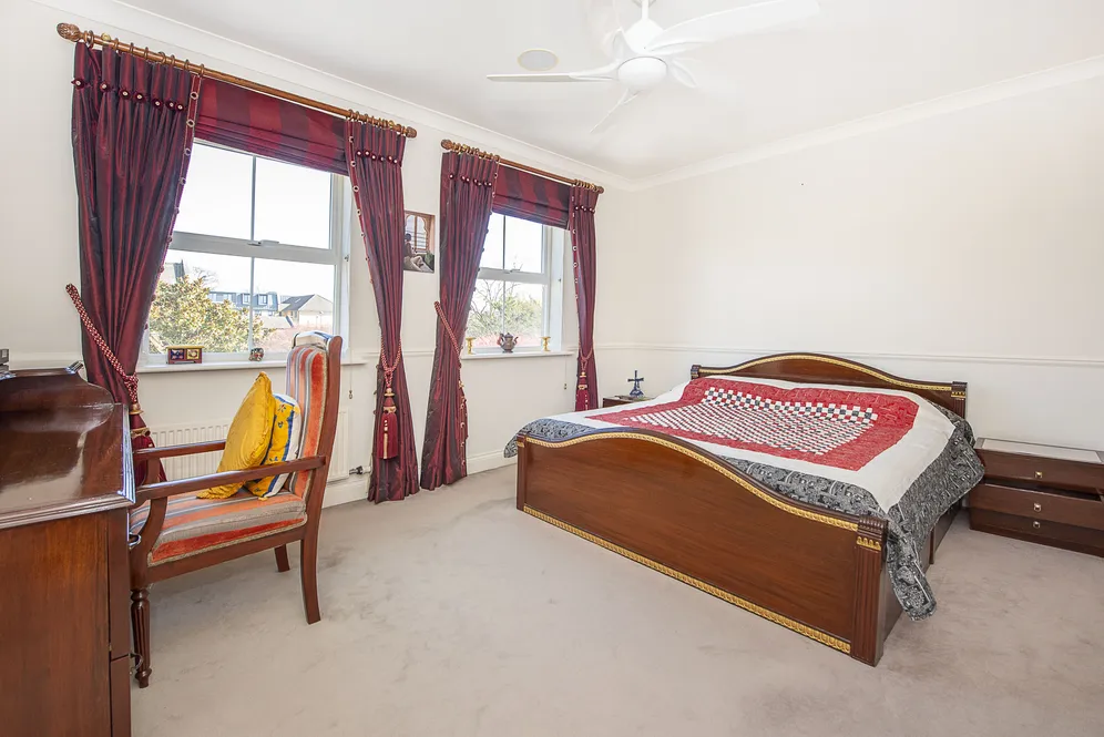 Clearwater Place, Surbiton, KT6 photo 9