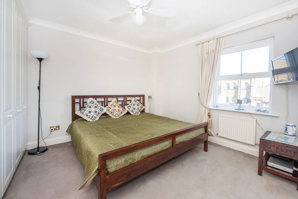 Clearwater Place, Surbiton, KT6 photo 10