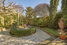 Clearwater Place, Surbiton, KT6 photo 16