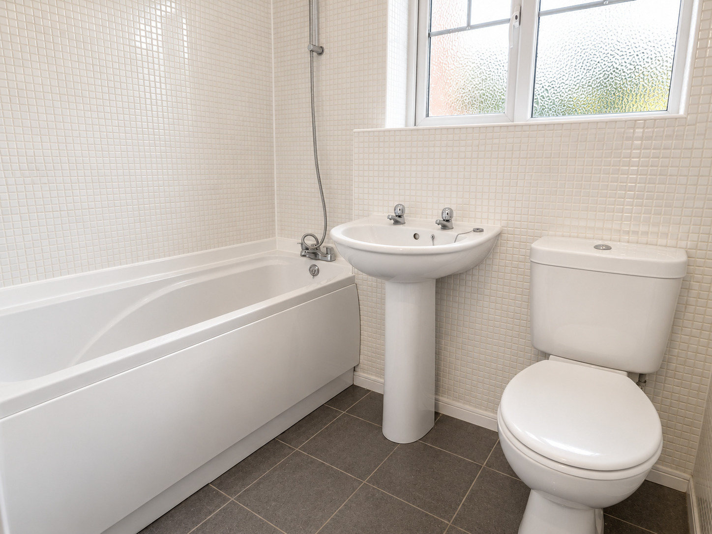 Caroline Court, Burton-On-Trent Image 3