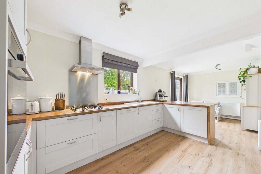 Sycamore Close, Loddon, Norwich Image 4