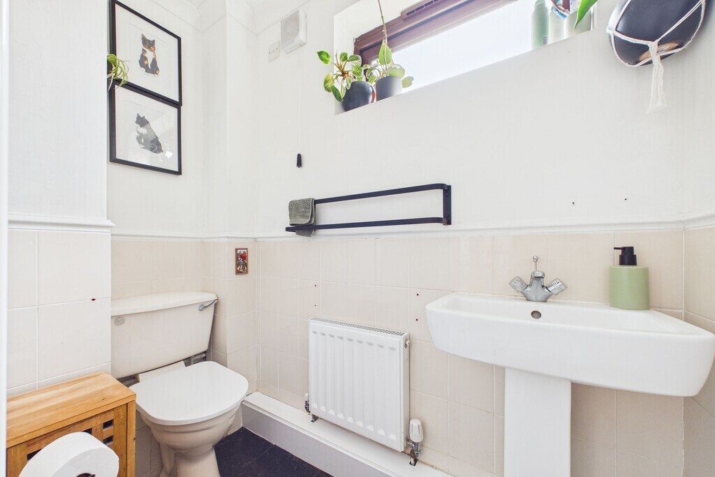 Sycamore Close, Loddon, Norwich Image 10