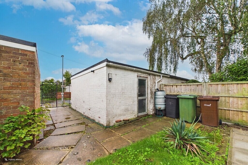 Sycamore Close, Loddon, Norwich Image 23