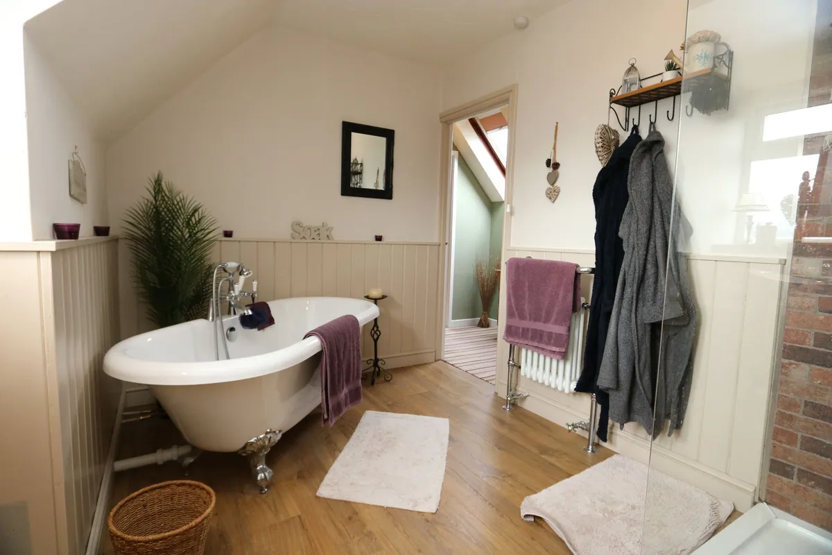 Adenfield Way, Rhoose, CF62