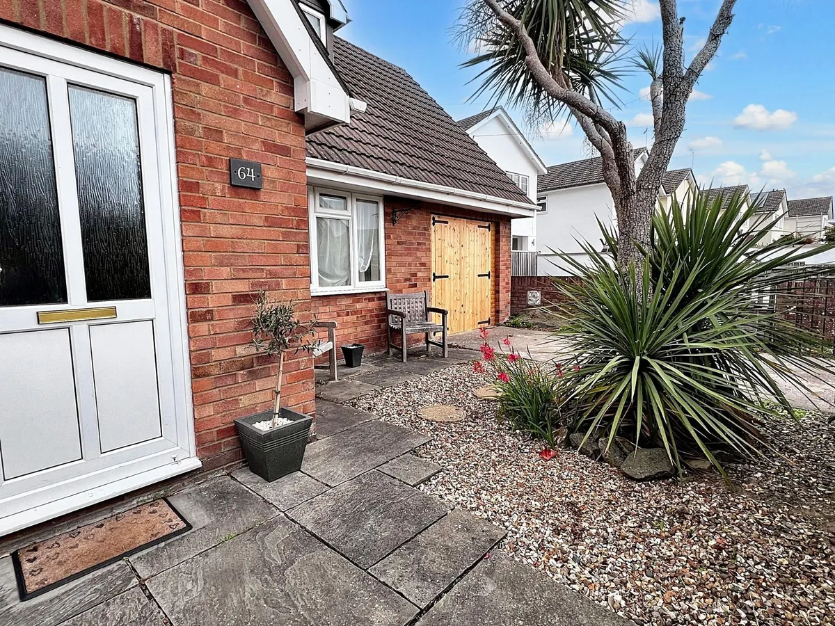 Adenfield Way, Rhoose, CF62