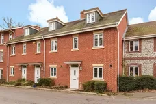 Winton Close, Winchester SO22 photo 1