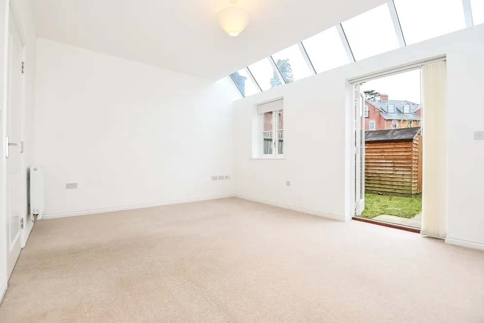 Winton Close, Winchester SO22 photo 5