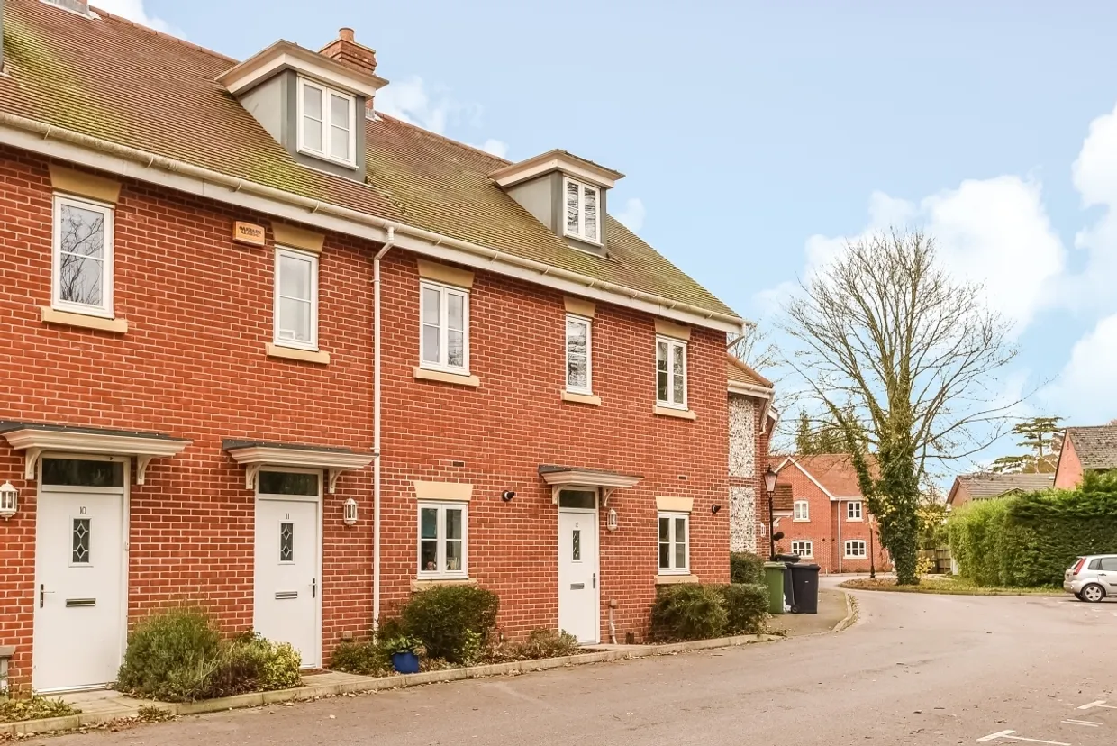 Winton Close, Winchester SO22 photo 9