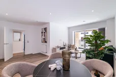 Wotton Court, SE18 photo 3