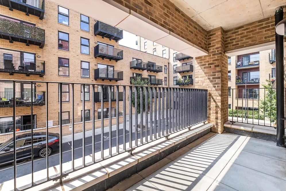 Wotton Court, SE18 photo 9
