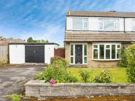Whitley Way, Grange Moor, WAKEFIELD photo