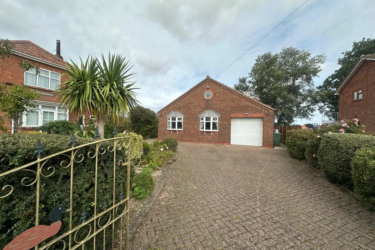Howden Road, Eastrington, Goole