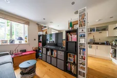 Upper Richmond Road, London, SW15 photo 2