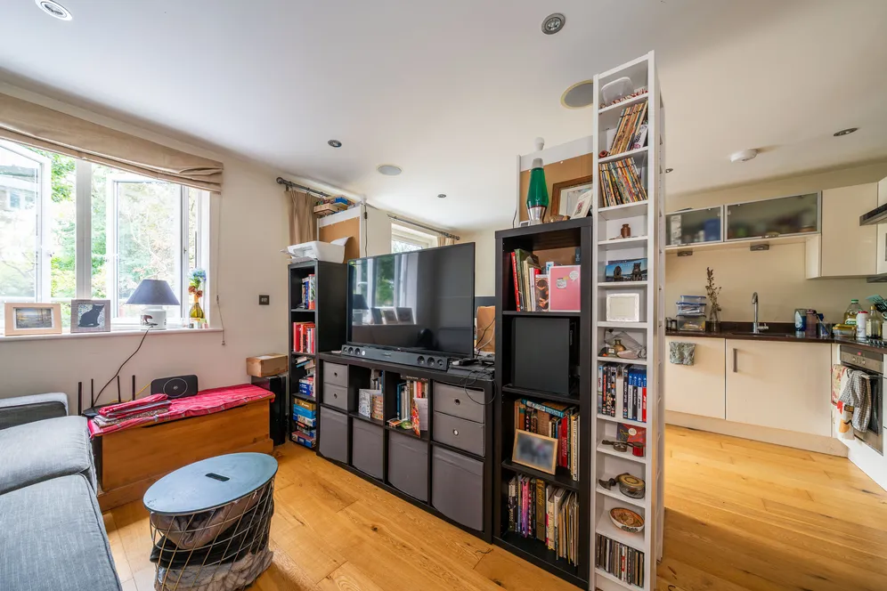 Upper Richmond Road, London, SW15 photo 2