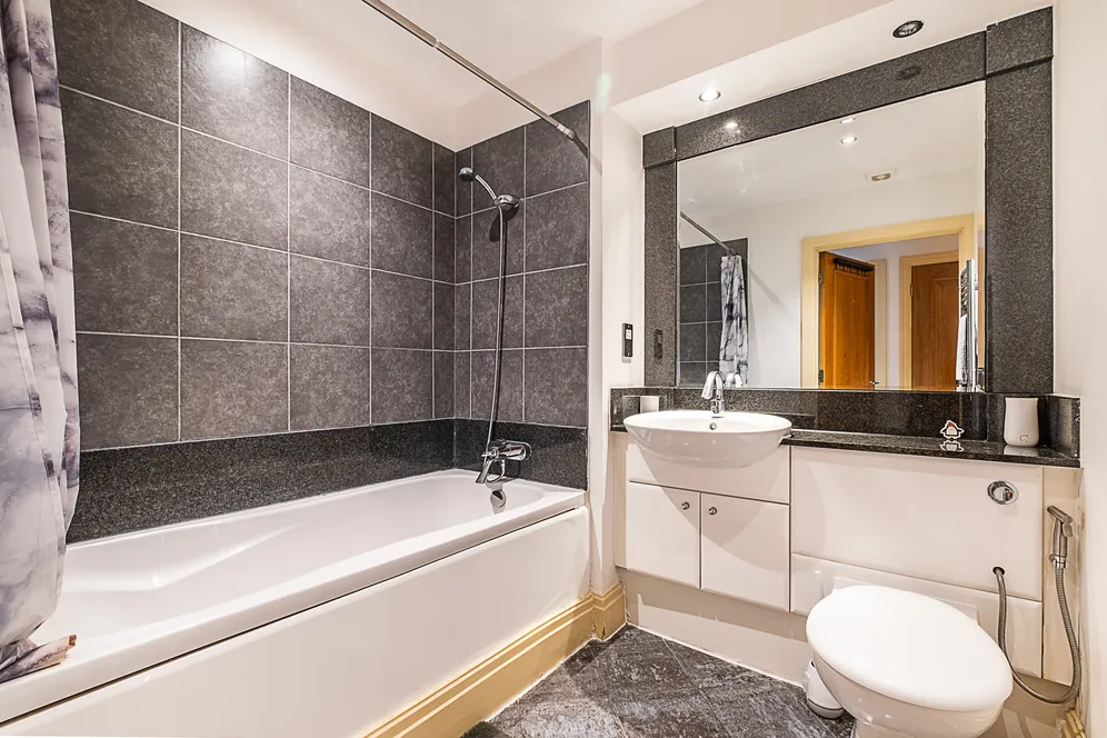 Imperial Wharf, London, SW6 photo 7