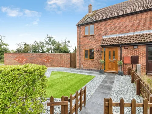 Millfield Close, Ditchingham, Bungayphoto