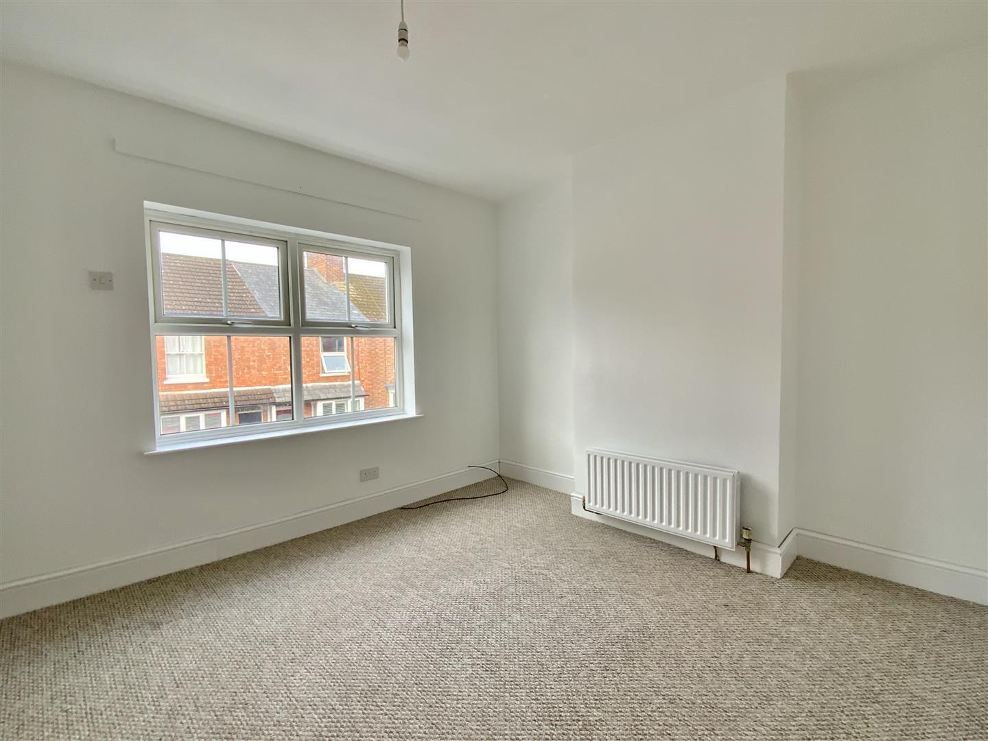 Bury Avenue, Newport Pagnell Image 7