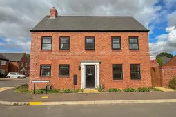 Stratford Lane, Rugby, CV22