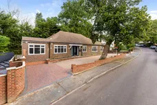 Fallowfield, Stanmore, HA7 photo 1