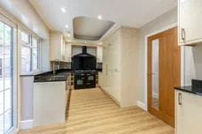 Fallowfield, Stanmore, HA7 photo 5