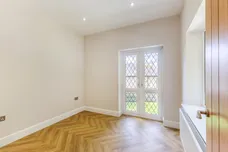 Fallowfield, Stanmore, HA7 photo 10