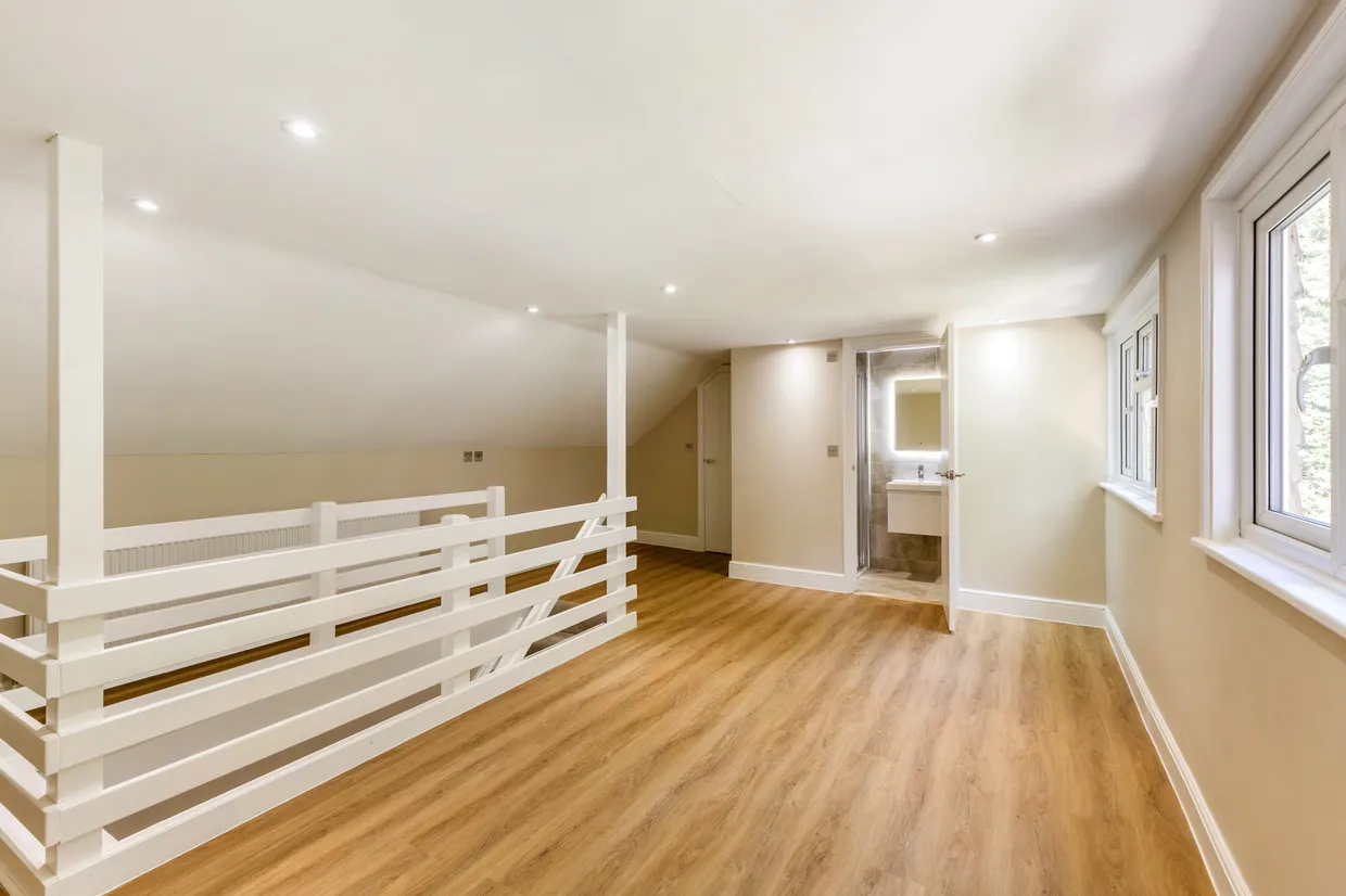 Fallowfield, Stanmore, HA7 photo 20