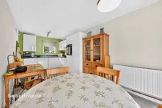 Domville Close, London