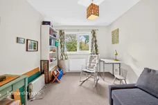 Domville Close, London