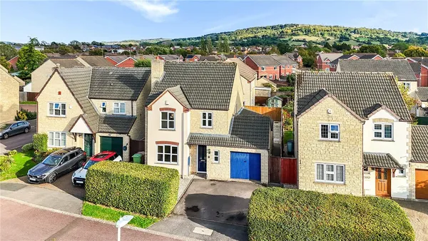 Bluebell Grove, Up Hatherley, GL51 photo 2