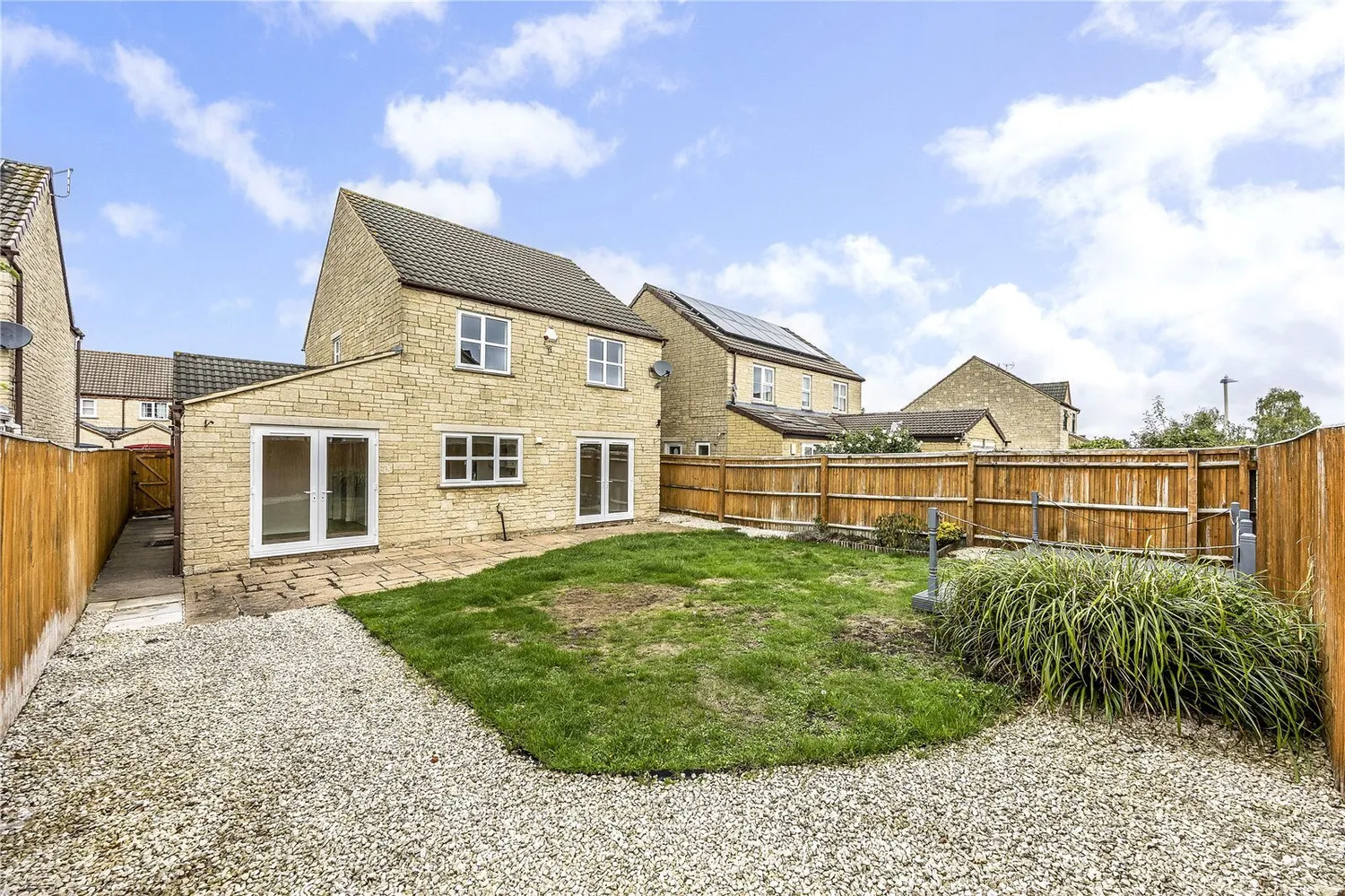 Bluebell Grove, Up Hatherley, GL51 photo 4