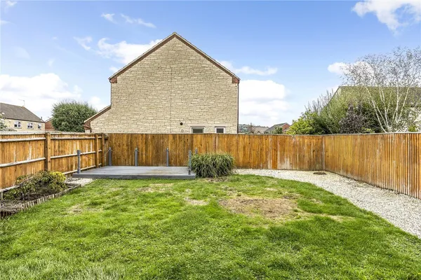 Bluebell Grove, Up Hatherley, GL51 photo 6
