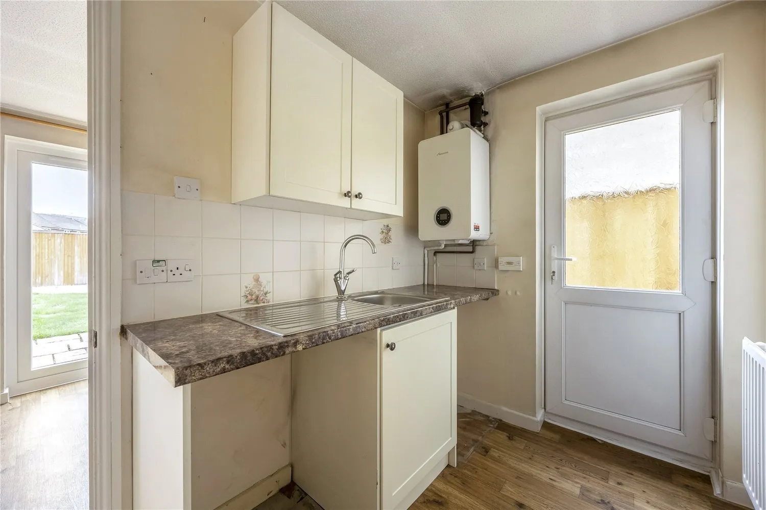 Bluebell Grove, Up Hatherley, GL51 photo 11